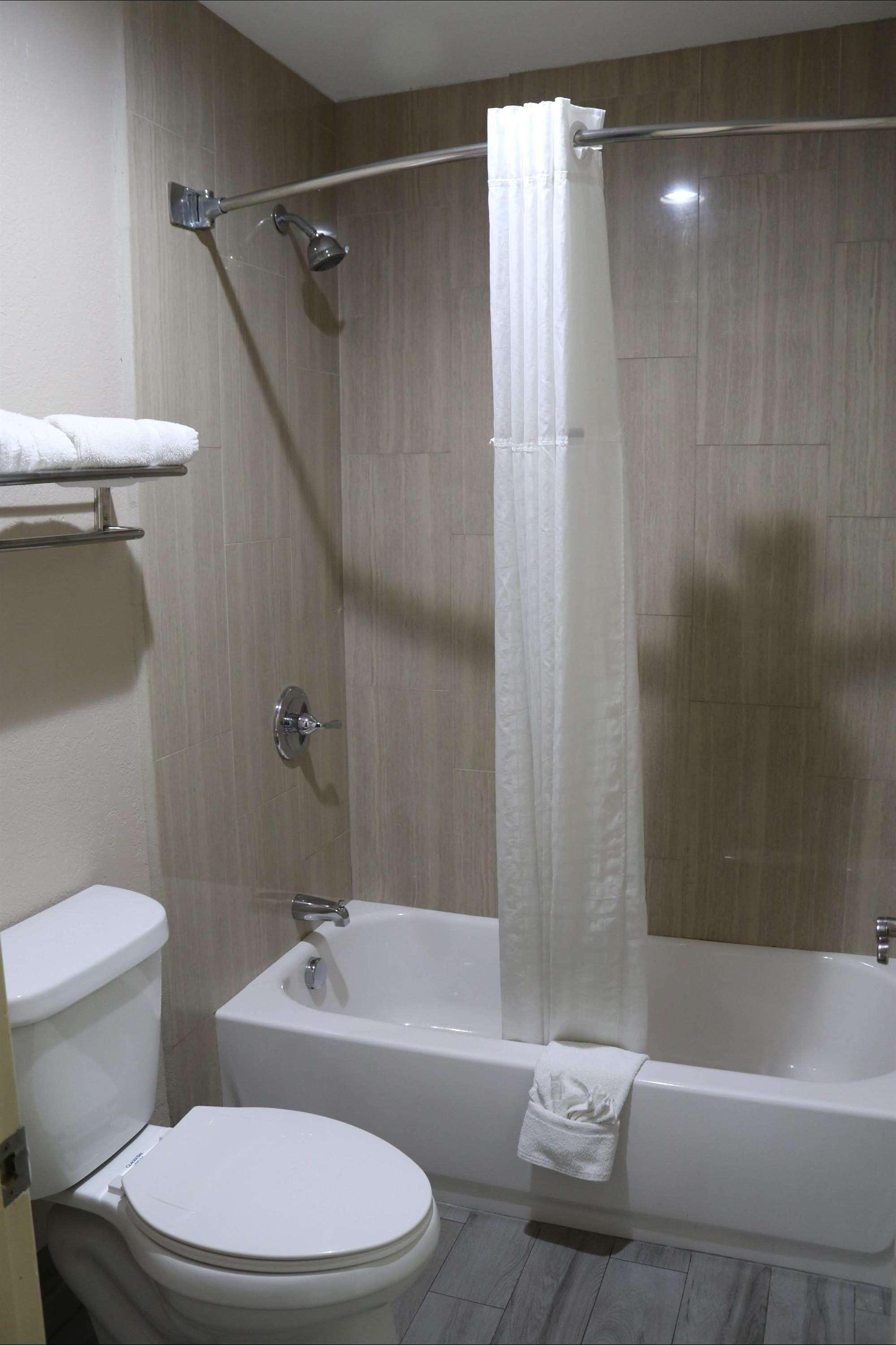 Surestay Hotel By Best Western Terrell Εξωτερικό φωτογραφία