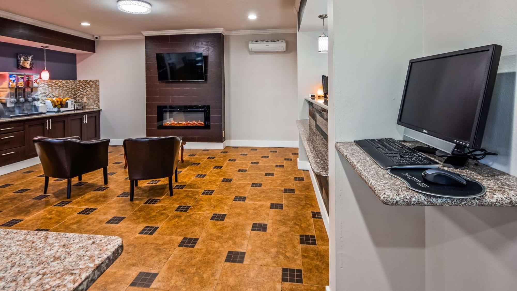 Surestay Hotel By Best Western Terrell Εξωτερικό φωτογραφία